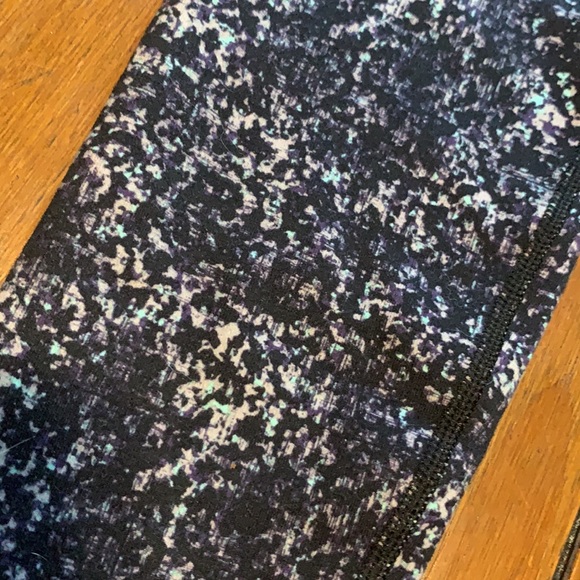 Lulu full-length, multi-color leggings - Picture 2 of 2